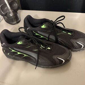 Puma inhale sneakers